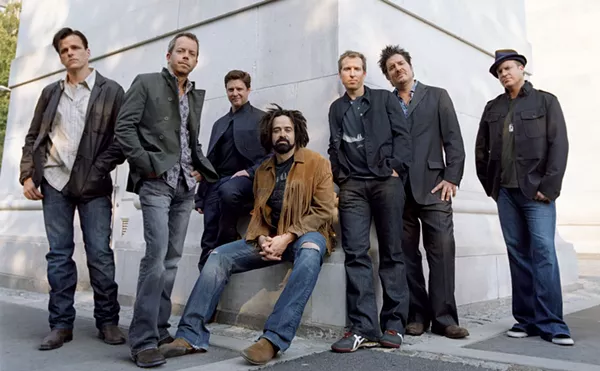Best Phoenix Concerts This Weekend: Counting Crows, De la Ghetto, Four-Eyed Horseman Tour
