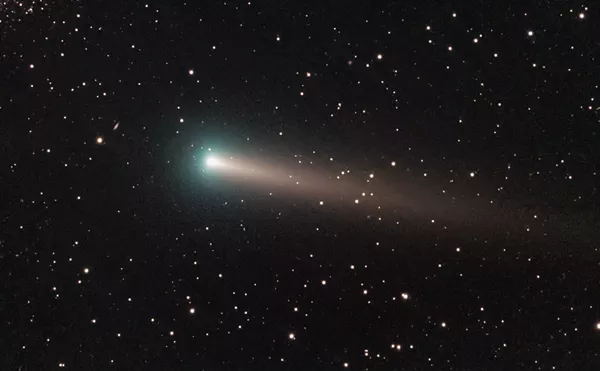 Here&rsquo;s How and When to See Comet Leonard Over Arizona