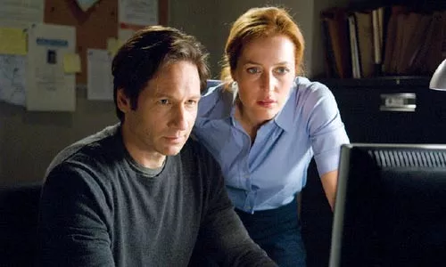 Show me an X: David Duchovny and Gillian Anderson are back on the job.