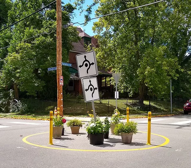 A traffic-circle in Highland Park meant to slow drivers down and make the street safer for bikers and pedestrians - CP PHOTO: ABBIE ADAMS