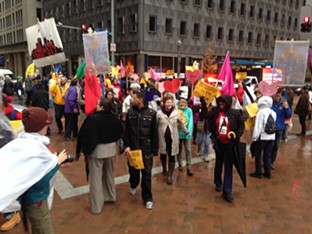 Fast-food workers joined by hundreds during rally Downtown Pittsburgh in protest for $15 wage