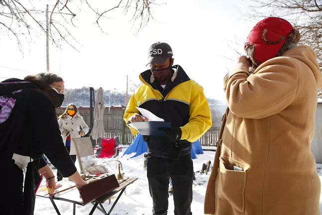 Scenes from a longterm Pittsburgh couple's backyard pandemic wedding (2)