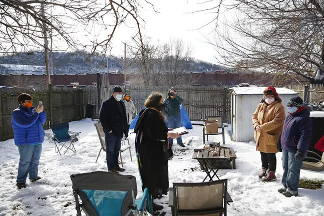 Scenes from a longterm Pittsburgh couple's backyard pandemic wedding (3)