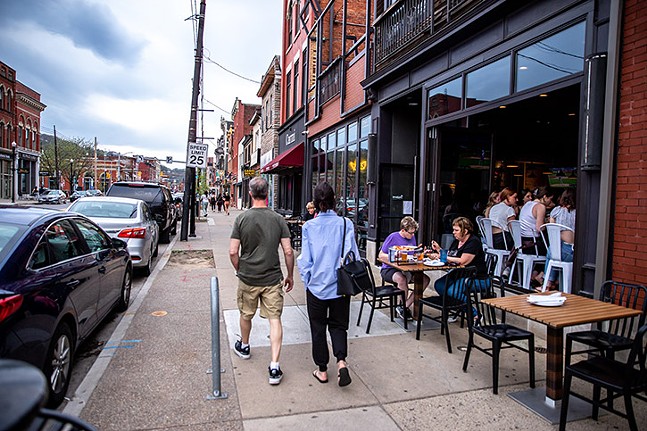 Pittsburghers fill East Carson Street during weekend with more relaxed restrictions (7)