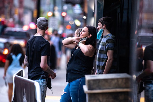 Pittsburghers fill East Carson Street during weekend with more relaxed restrictions (11)