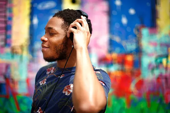 Through his own singles and collabs, Pittsburgh musician Konscious Kel focuses on the positive