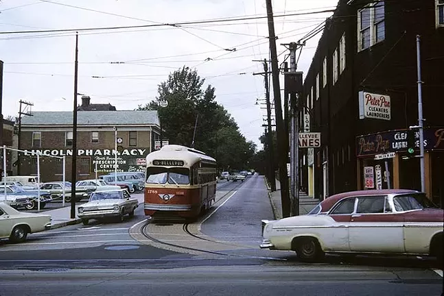 Trolley car at Balph and Lincoln Avenue, 1965 - PHOTO: ED MILLER, COURTESY OF THE PENNSYLVANIA TROLLEY MUSEUM