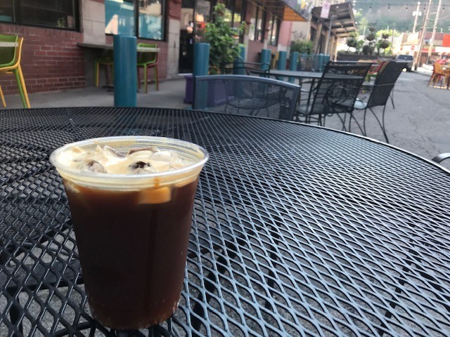 Eight refreshing Pittsburgh drinks mixing coffee and fruit that are perfect for summer (3)
