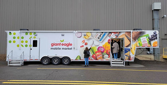 Giant Eagle dispatches Mobile Market to improve food access in underserved neighborhoods