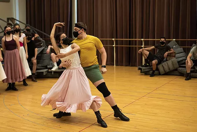 Rodgers & Hammerstein's Carousel at Lincoln Park Performing Arts Center - PHOTO: COURTESY OF LINCOLN PARK PERFORMING ARTS CENTER