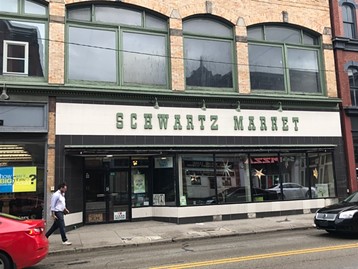 Schwartz Living Market, on the South Side - CP PHOTO BY BILL O'DRISCOLL