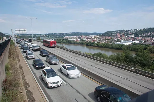 Drivers head west on Boulevard of the Allies during rush hour in the daily exodus of cars out of Pittsburgh. - CP PHOTO BY JORDAN MILLER