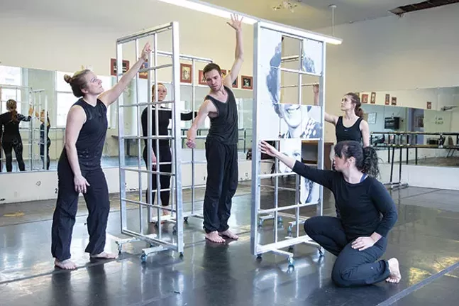 Shana Simmons, JoAnna Dehler, Brady Sanders, Sara Spizzichini and Jamie Erin Murphy rehearse The Missing Peace - CP PHOTO BY JOHN ALTDORFER