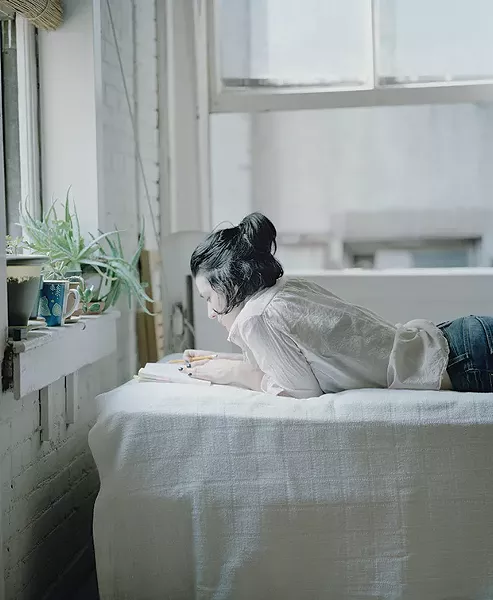 “Vicky reading Gloria Fuertes” - IMAGE COURTESY OF THE ARTIST AND MONIQUE MELOCHE GALLERY, CHICAGO