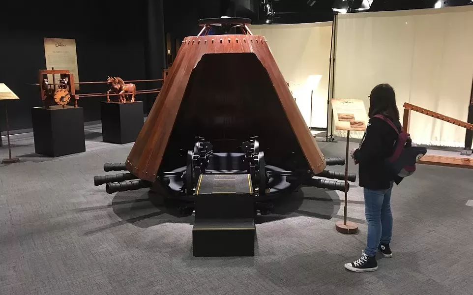 Armored tank at Da Vinci The Exhibition - CP PHOTO: AMANDA WALTZ