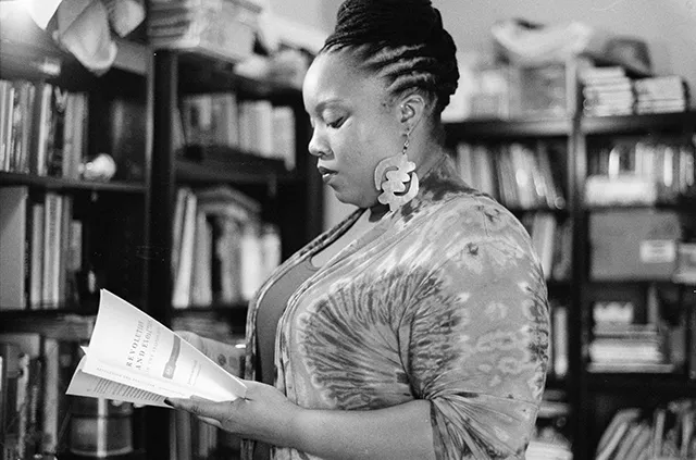 Bekezela Mguni - NJAIMEH NJIE