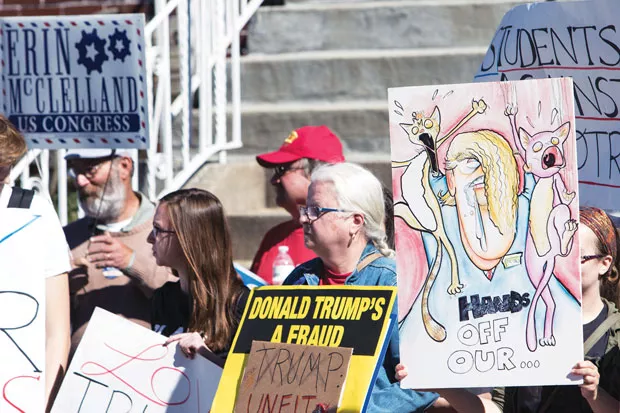 pittsburgh-left-trump.jpg