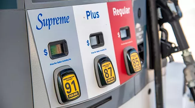 Pa. lawmaker proposes lowering state gas tax amid rising prices - Vimarsana News
