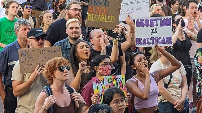 Pittsburghers rally against U.S. Supreme Court's Roe v. Wade ruling - Vimarsana News