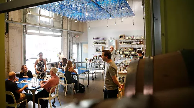 Pittsburgh distillery pays nearly $39K in back wages for improper tip pooling - Vimarsana News