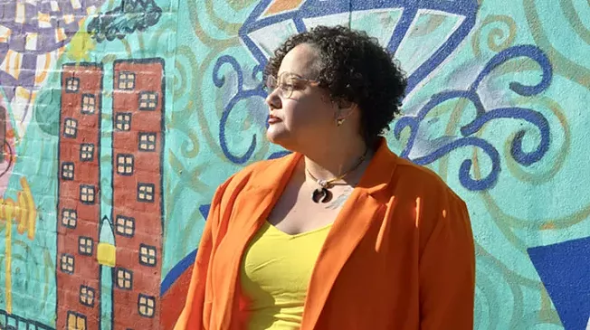 Pittsburgh poet Jessica Lanay talks cool kicks, statement jewelry, and dressing for work - Vimarsana News