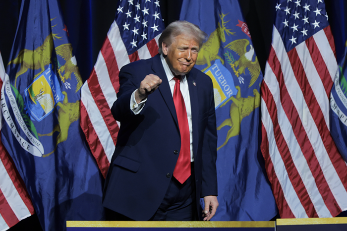 Good Morning, News: Racist Texts From Portland Power Players, City Councilor Allegedly Fired Union Supporter, and Trump is Making a Bunch of Threats