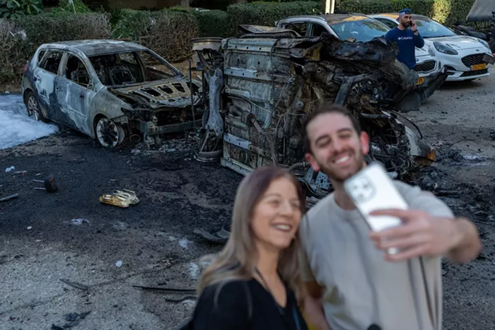 Good Morning, News! State Transpo Bill Passes, Tear Gas Lawsuit Continues, Portlanders Protest War, Bovino's Comeuppance?, and Word of the Day: "Jettatura" (No Reason)