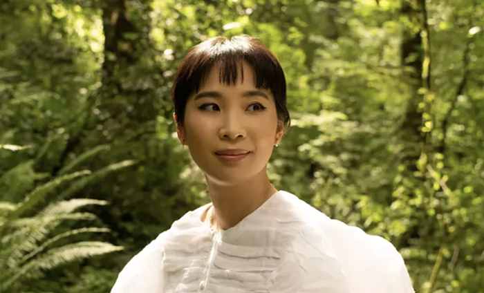 In Ling Ling Huang's Immaculate Conception, Friends Share Brains