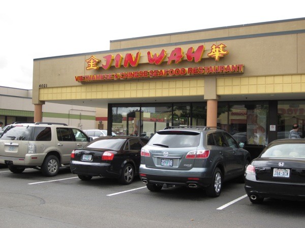Jin Wah Beaverton Or Portland Mercury Not Your Typical Oil And Grease Filled Chinese Food Nice Service Reasonable Prices Decent Dim Sum