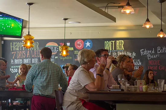 Hy Hour At Five Star Burgers Sliders And Etizers For 2 Or Busy Crowd On A Monday Night