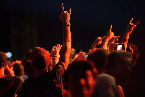 Rock Fist Dos and Don39ts  Music Blog