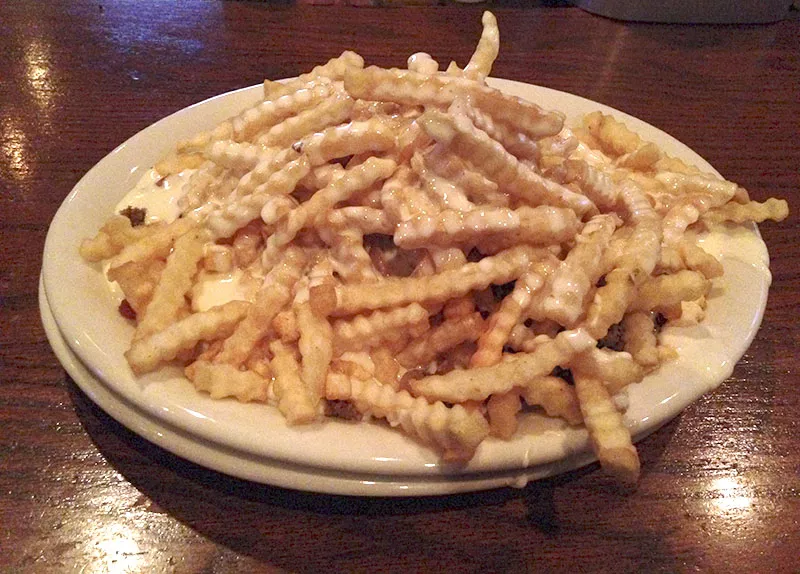 The horseshoe is Springfield's answer to the slinger. - PHOTO BY DOYLE MURPHY