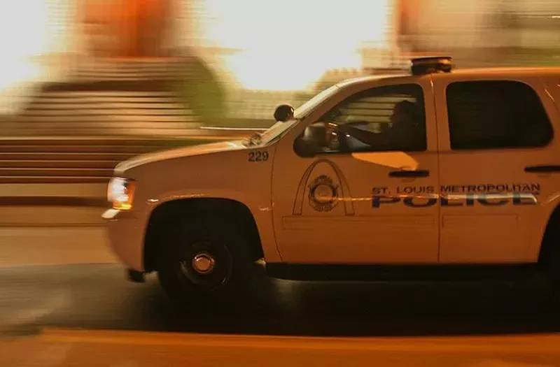 Louis officers shot, 1 critically; suspect in custody