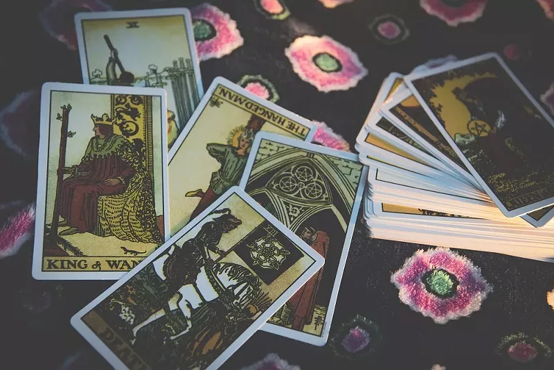 tarot-reading.jpg