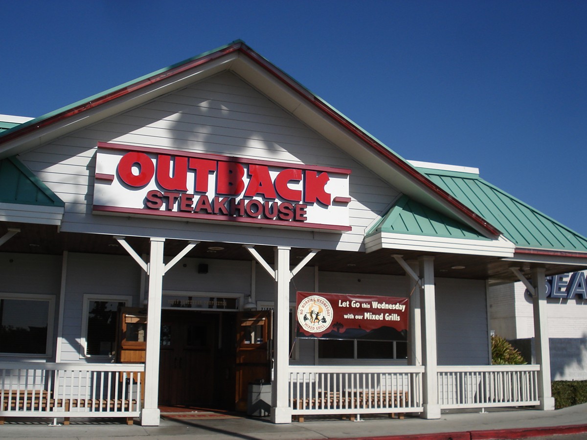 outback restaurants locations near foxwood casino
