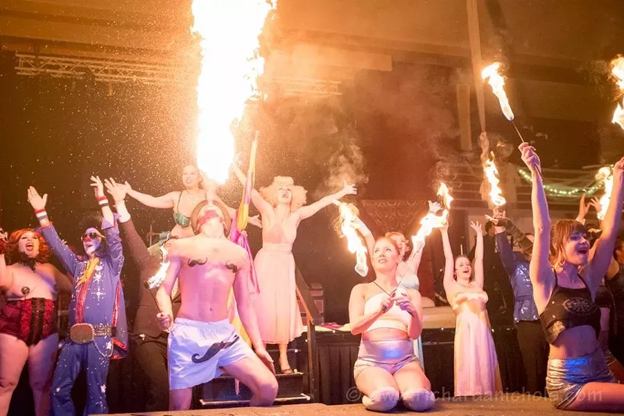 15 New Year&#039;s Parties in St. Louis to Satisfy Every Urge | Arts Blog