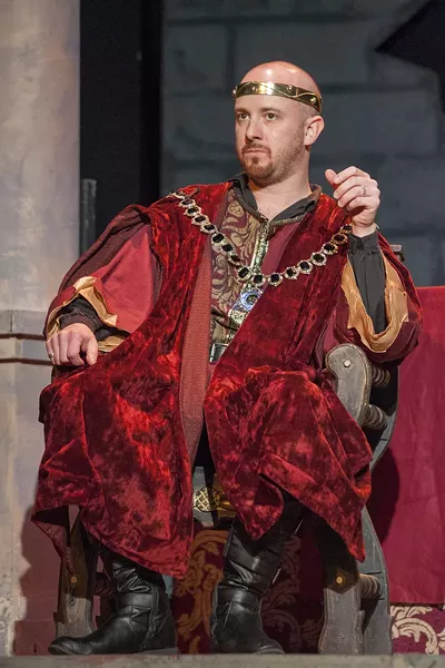 Barron makes a seductive Richard. - PHOTO BY JOHN LAMB