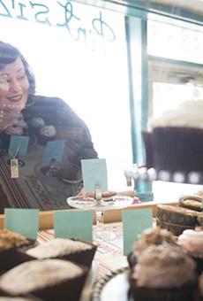 Shopping in St. Louis Hills: Consignment Shops and Baked Goods
