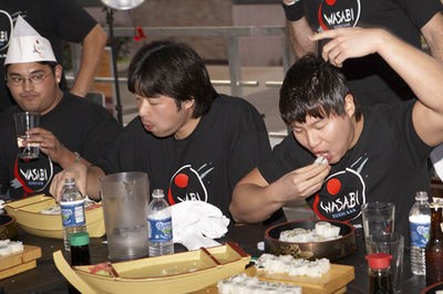 sushi_eating_contest_at_st_louis_wasabi_festival_9_21_08.2562566.36.jpg