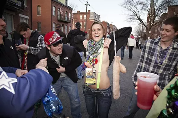 Earning Beads at Mardi Gras 2012 (NSFW) | St. Louis | Slideshows ...