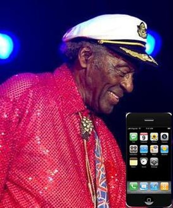 Chuck Berry Spied in St. Louis Apple Store Last Night | Music Blog