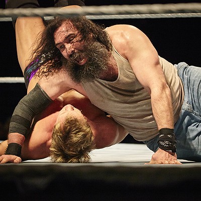 WWE Live Brings Wrestling Heroes to Scottrade Center