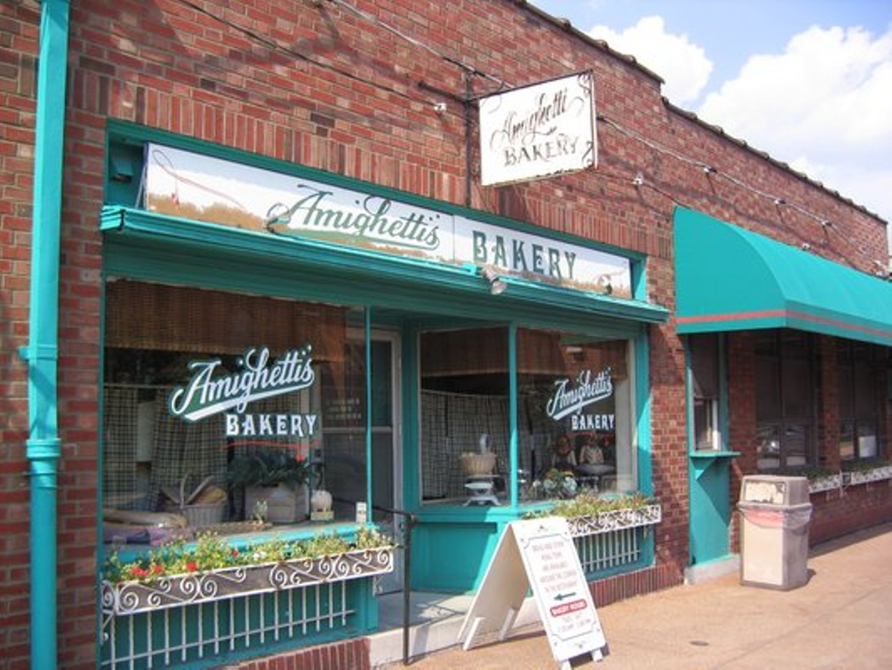 Amighetti&#39;s Bakery & Cafe-The Hill | St. Louis - The Hill | Bakery, Italian | Restaurants
