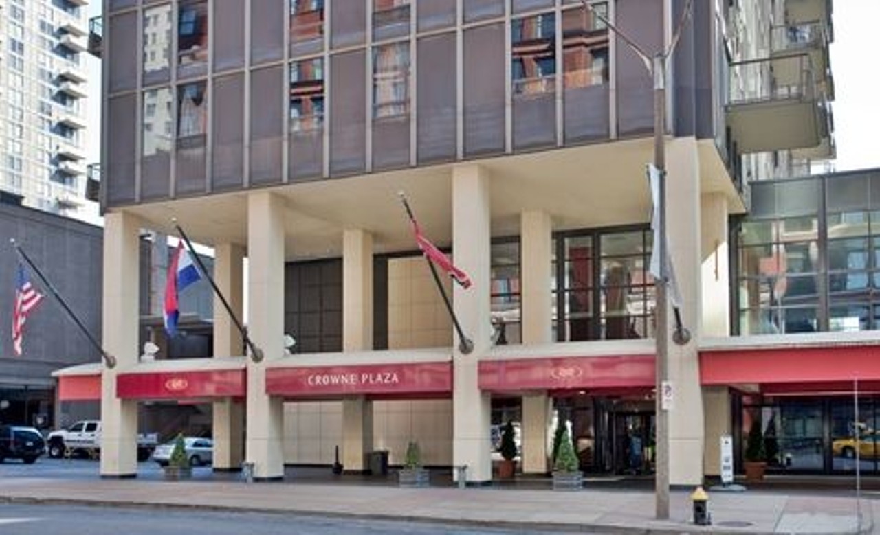 Radisson Hotel | St. Louis - Riverfront | Hotels and Resorts | Community & Services
