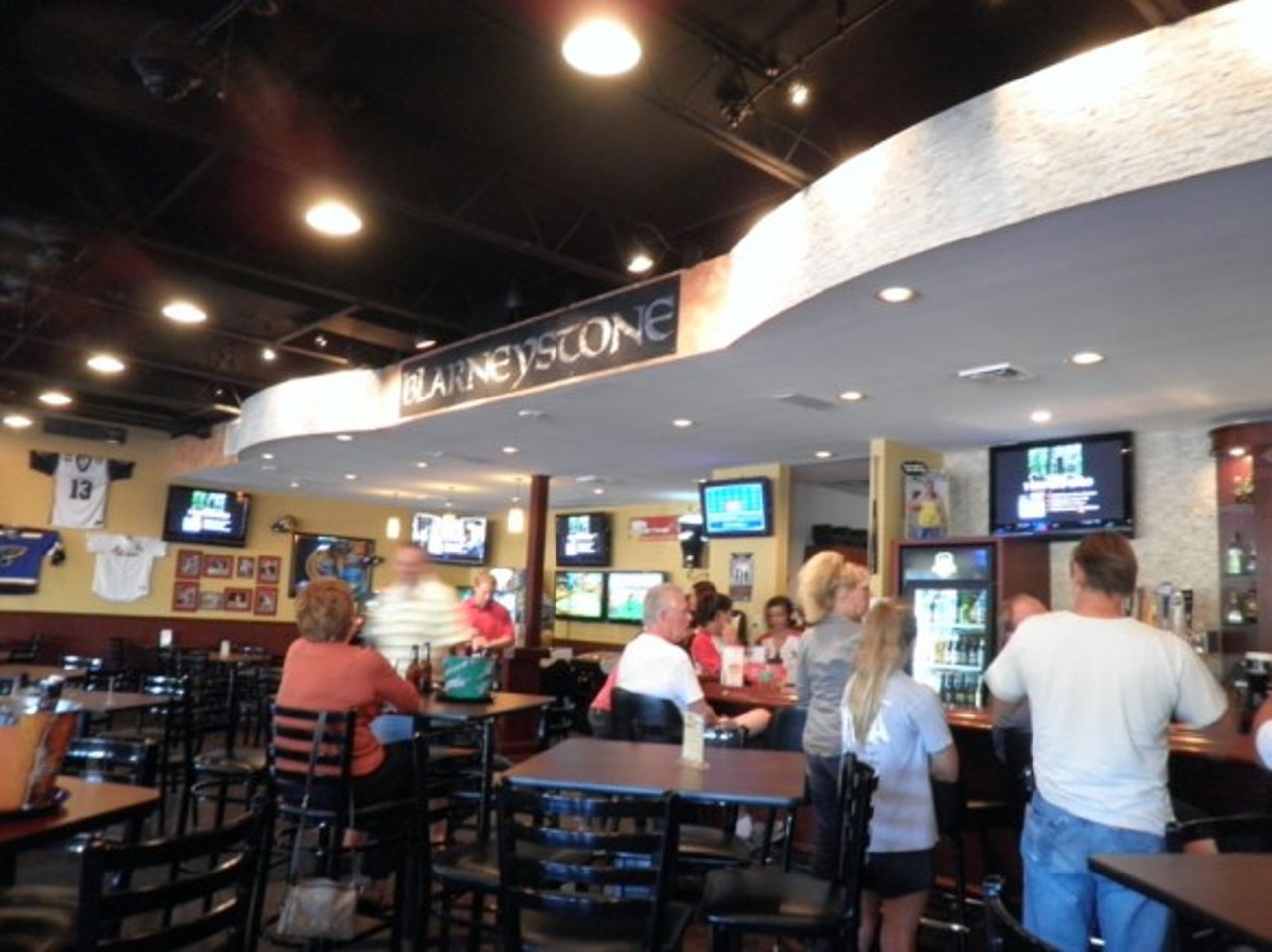 Blarney Stone Sports Bar and Grill | Mehlville/ Oakville/ Lemay | Bars and Clubs | Music & Nightlife