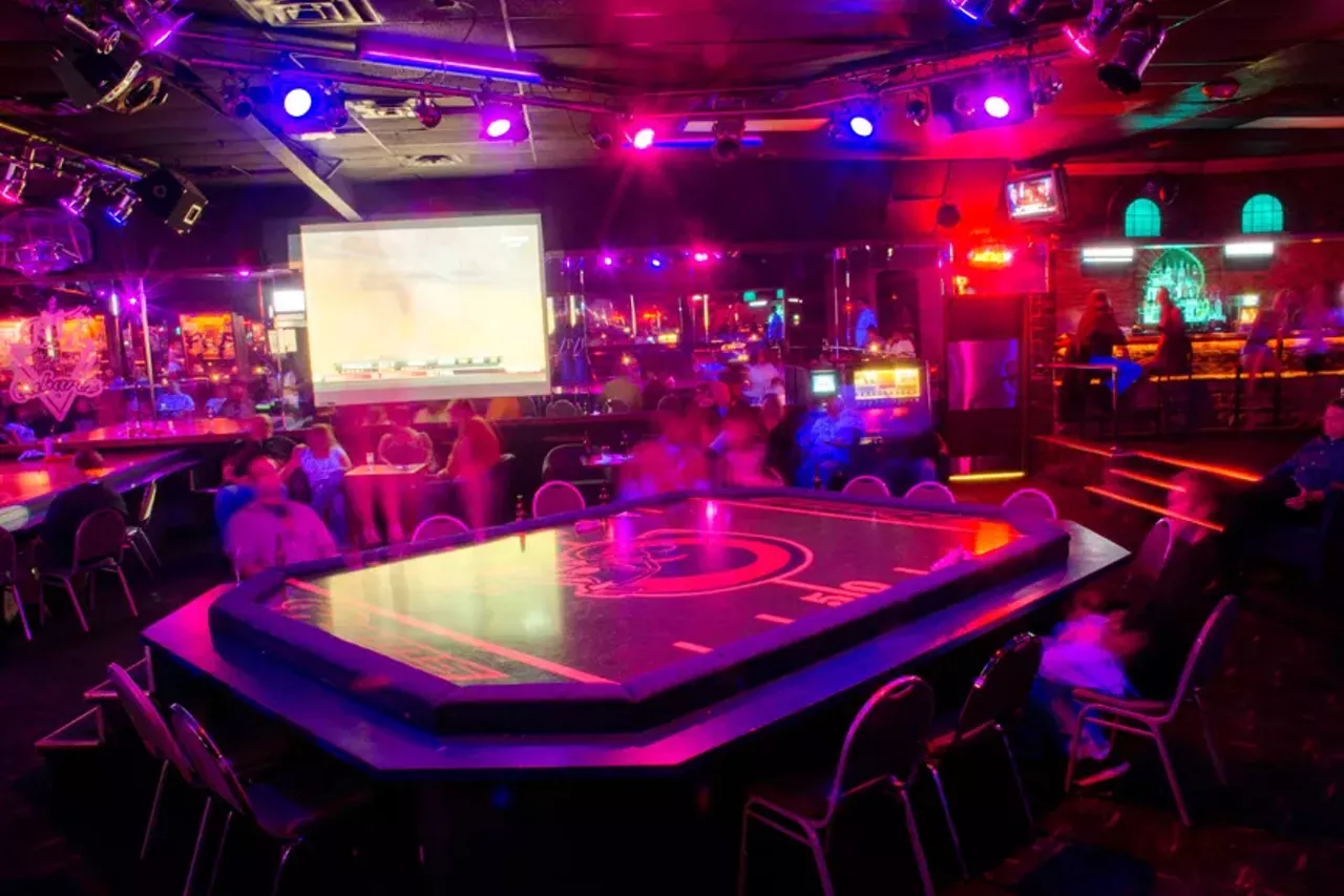 PT&#39;s Sports Cabaret | East St. Louis/ Cahokia | Adult, Bars and Clubs | Music & Nightlife