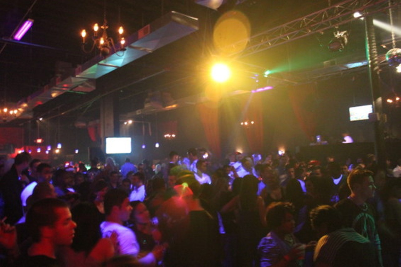 The Red 7 | St. Louis - South City | Bars and Clubs | Music & Nightlife