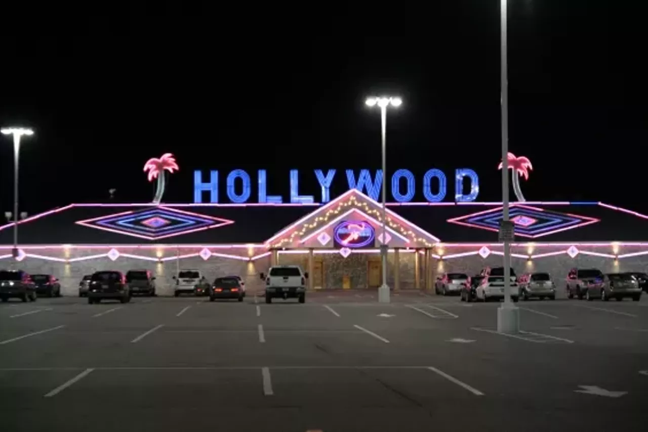 Hollywood Showclub | East St. Louis/ Cahokia | Adult, Bars and Clubs | Music & Nightlife