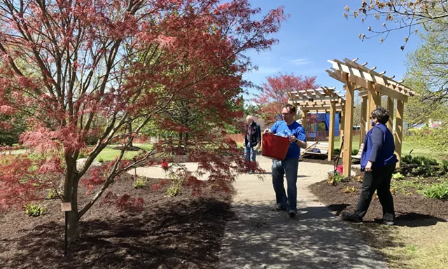 Highland Park's Remember Garden blossoms | News | CITY News. Arts. Life. - Vimarsana News