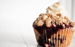 blackberry_cobbler_cupcake4jpg